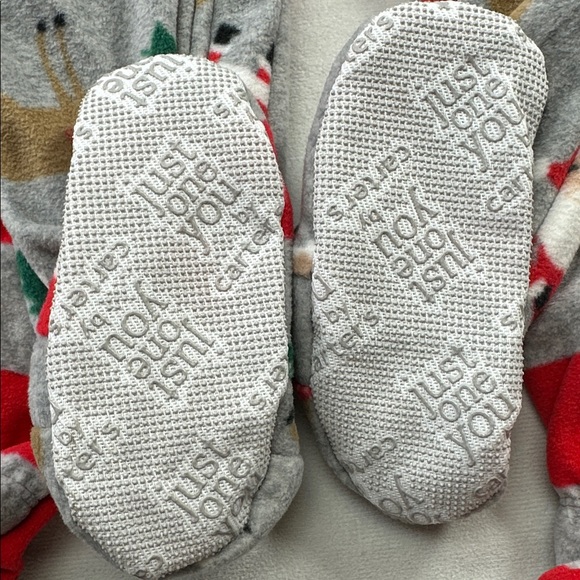 Carter’s Christmas Pajamas Set of 2 Red and Gray Footed Full Zip - Picture 7 of 8